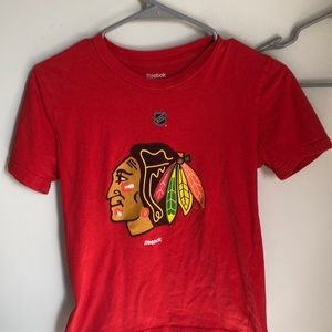 NHL blackhawks t-shirt by Reebok size m 10/12